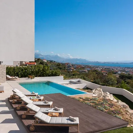 Villa Luxury Bay Of Split With Pool