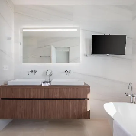 Luxury Bay Of Split With Pool Kastel Stari