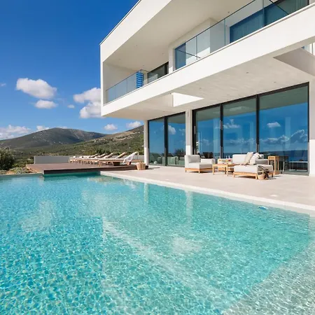 Luxury Bay Of Split With Pool Kastel Stari