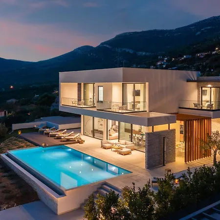 Luxury Bay Of Split With Pool Villa Kastel Stari