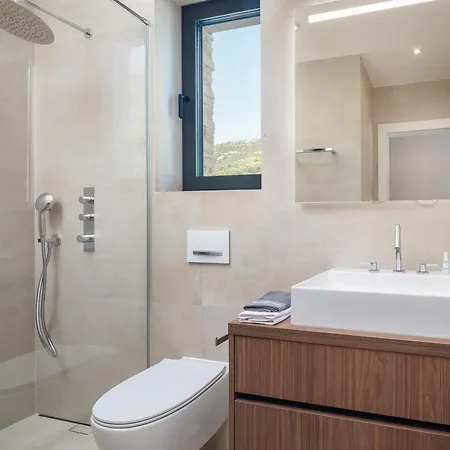 Villa Luxury Bay Of Split With Pool Kastel Stari