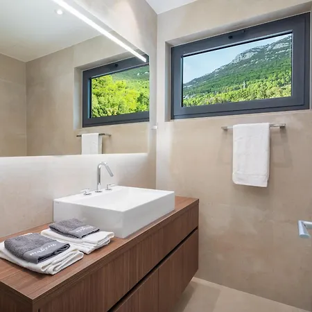 Villa Luxury Bay Of Split With Pool *