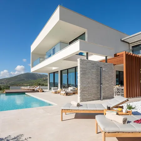 Luxury Bay Of Split With Pool Villa